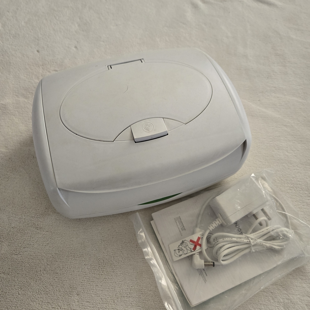 White Electronic Wipes Warmer with Power Adapter